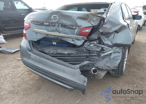 2018 Nissan Altima 2.5 S z USA, uszkodzony, nr VIN 1N4AL3AP8JC479024